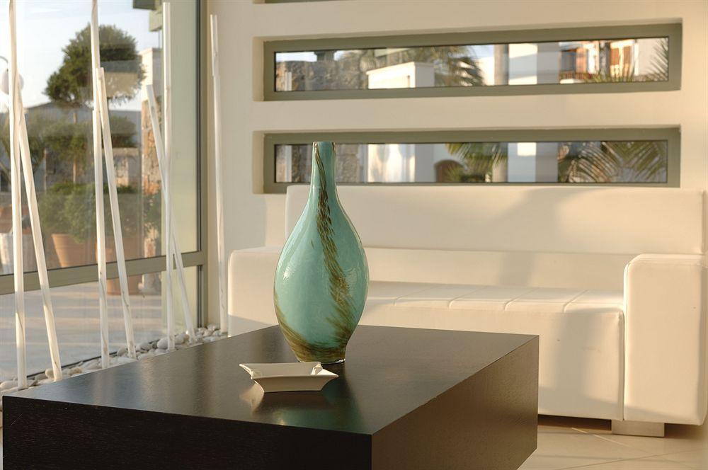 סיסי Angela Suites Boutique Hotel מראה פנימי תמונה